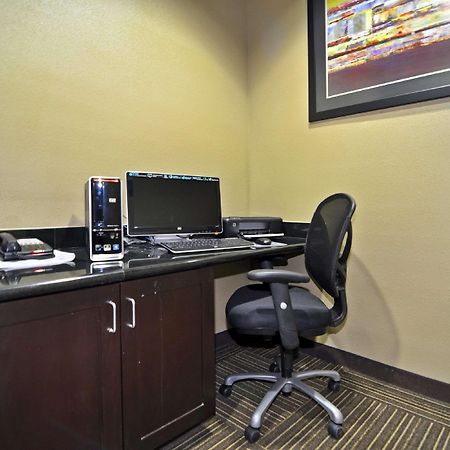 Best Western Giddings Inn & Suites Зручності фото