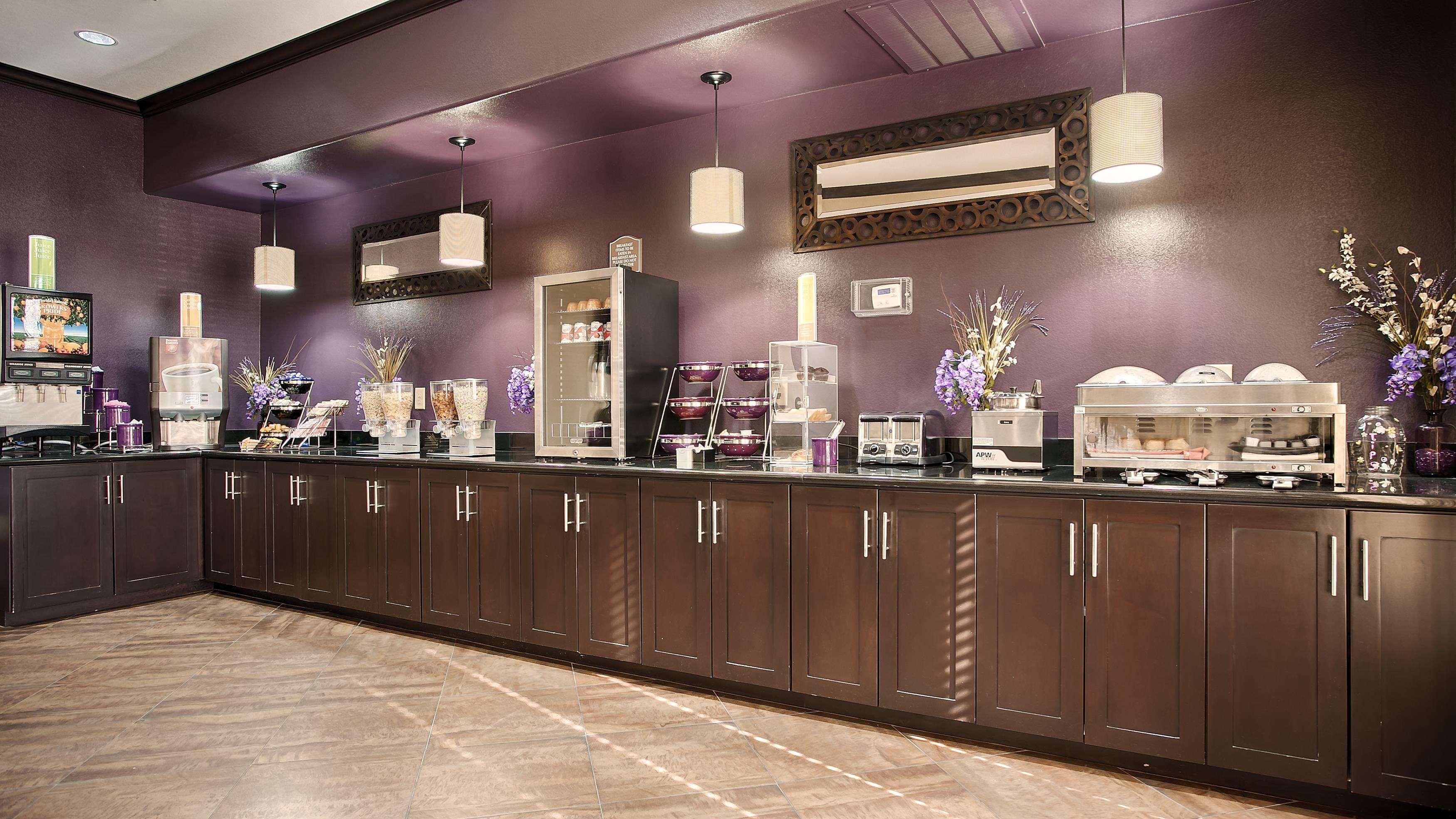 Best Western Giddings Inn & Suites Екстер'єр фото