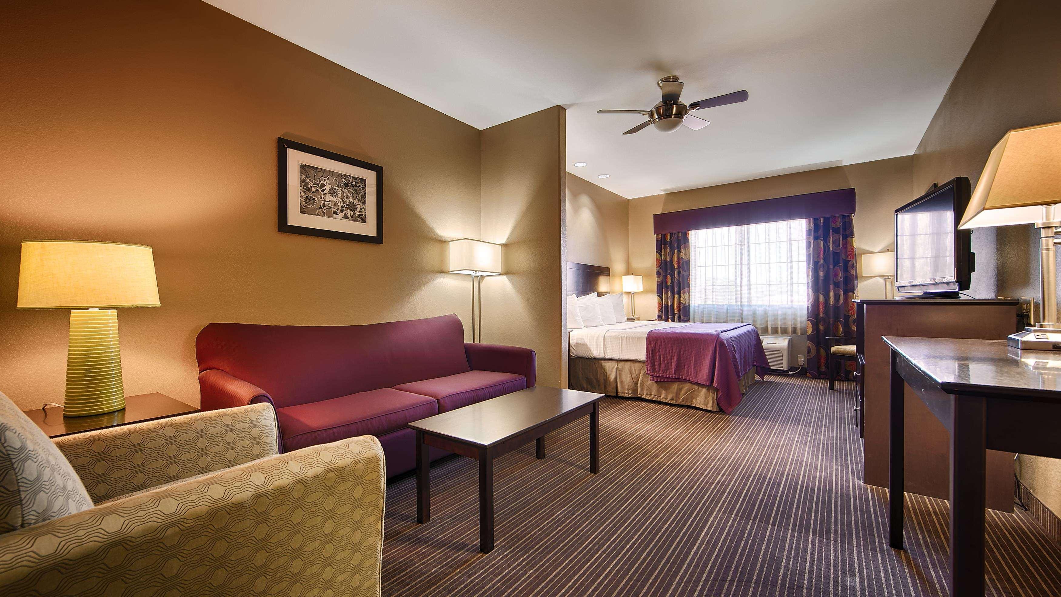 Best Western Giddings Inn & Suites Екстер'єр фото