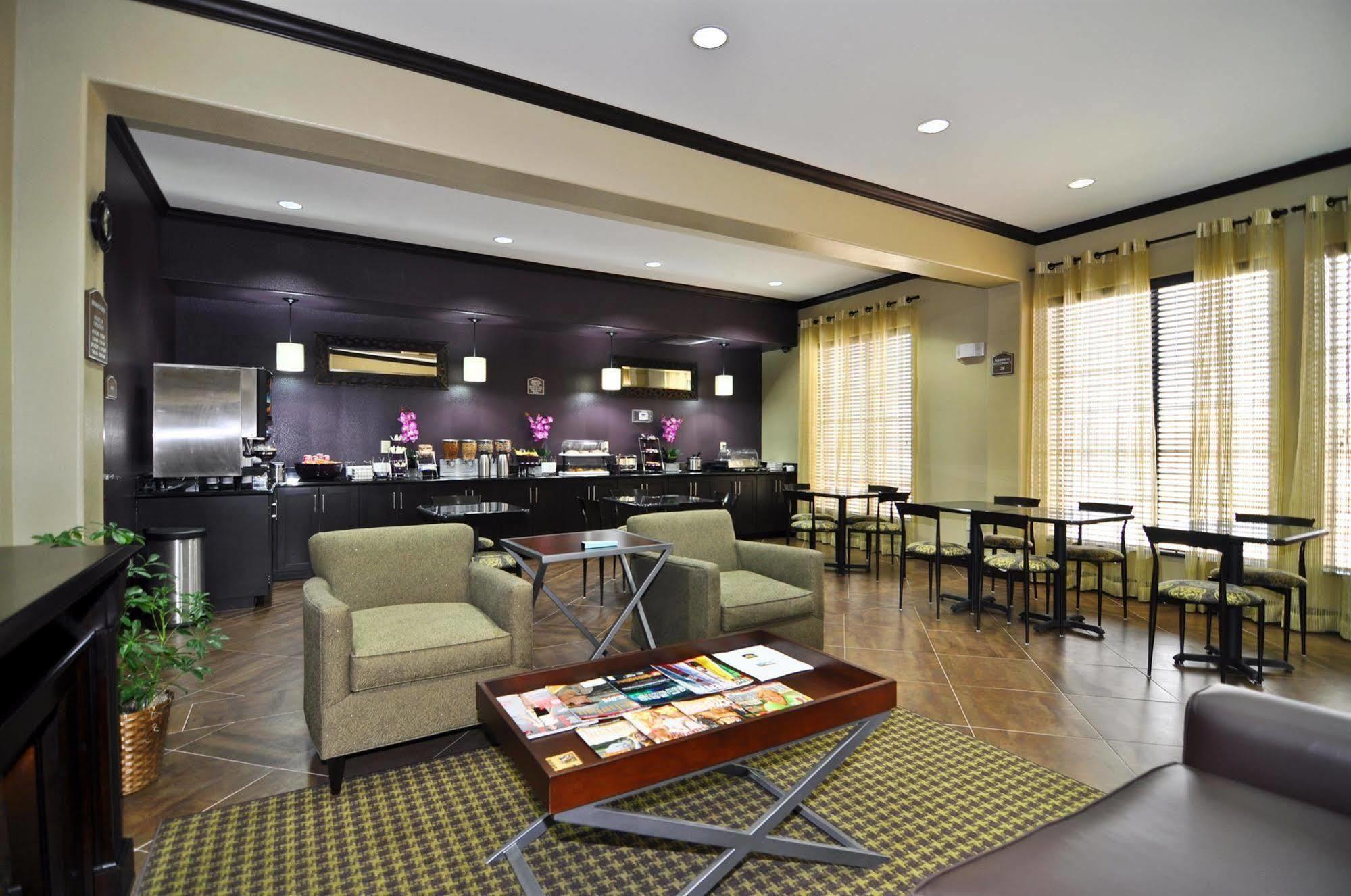 Best Western Giddings Inn & Suites Інтер'єр фото